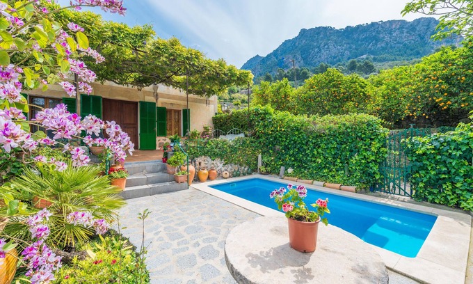 Biniaraix Villa | CAS PATRO LAU BIS - Villa con piscina privada en Biniaraix (Fornalutx). WiFi Gratis