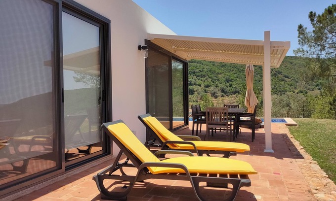 Silves Complejo | Casa Alfarobeira, vila for 4P+baby with private pool in natural protect erea