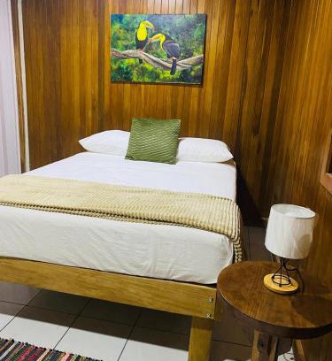 Alajuela Casa | Casa 1856- cómodas habitaciones en el Centro de Alajuela