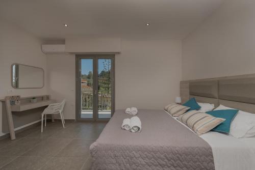 Zakynthos Town Apartamento | Casa 77 Zante by Karras Hotels