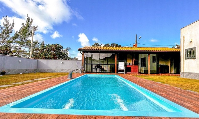 Unamar Chalet De Esquí | Casa a poucos metros da Praia do Coral - Cabo Frio