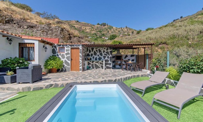 Las Lagunetas Chalet De Esquí | Casa Abuela Fela