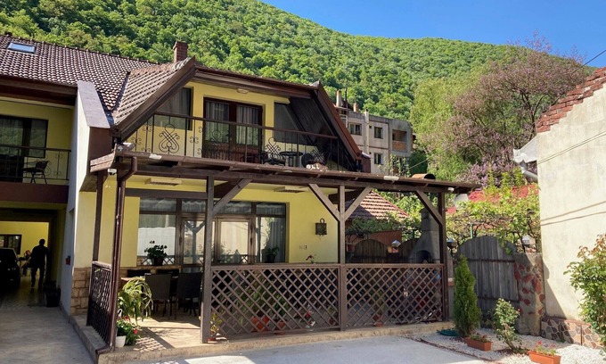Baile Herculane Casa | Casa Adriana is waiting for you in a dream location