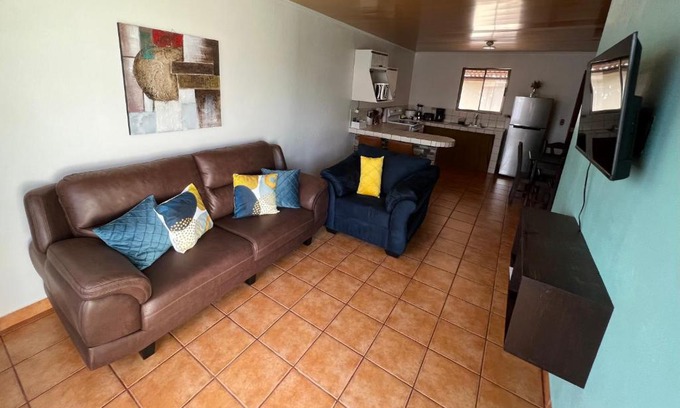 Barrio Dora Casa | Casa Agata, excelente ubicación,cerca del parque.