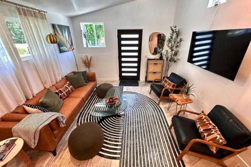 Vista Apartamento | Casa Agave, 2 Bedroom, 1 Bath Guest House, with 3 Beds & Game Room
