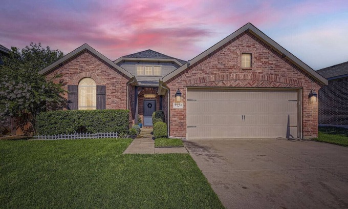 Fort Worth Casa | Casa Agave + 3BR Stylish Retreat + Fort Worth