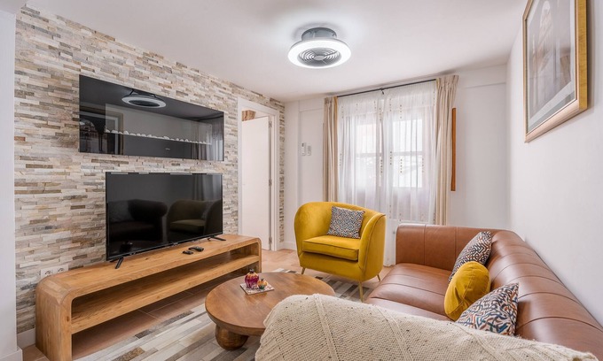 San Pedro Apartamento | Casa al Andalus: Elegante, Serena y Exclusiva Vivienda en el Centro con WiFi y Aire Acondicionado