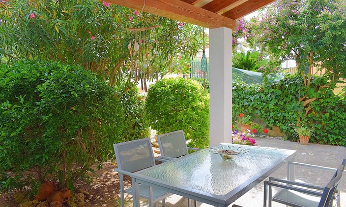 Son Baulo Chalet De Esquí | Casa Alba 159 acogedora casa de vacaciones con jardín, terraza en zona residencial, barbacoa y WiFi