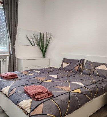 Fidenza Apartamento | Casa ALFRED FIDENZA