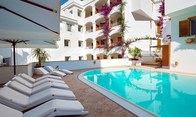 Minori Casa | Casa Alloro E: Un acogedor apartamento ubicado en el centro de Minori ya pocos metros del mar.