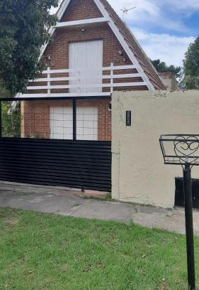 Mar del Plata Chalet De Esquí | Casa Alpino "Mis Viejos"