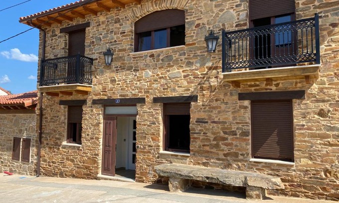 Pedredo Casa | Casa Amada con piscina