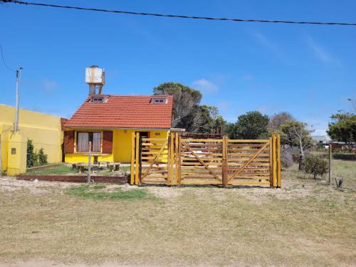 San Clemente Casa | Casa Amarrilla