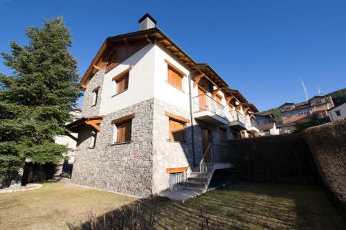 Alp Apartamento | Casa amb jardí Alp