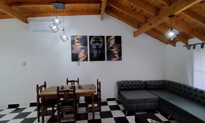 Luis Guillon Apartamento | Casa Ana, departamento amplio a 20 ' aeropuerto