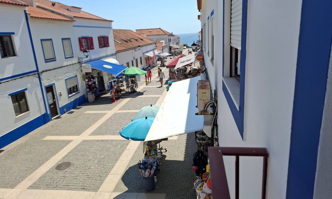 Porto Covo Apartamento | Casa Areia - Porto Covo, T1-4 people, Sea View, the most central area of the Village