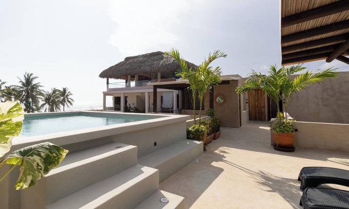 Tamarindos Hotel | Casa Arkana Zicatela by Grupo Amber