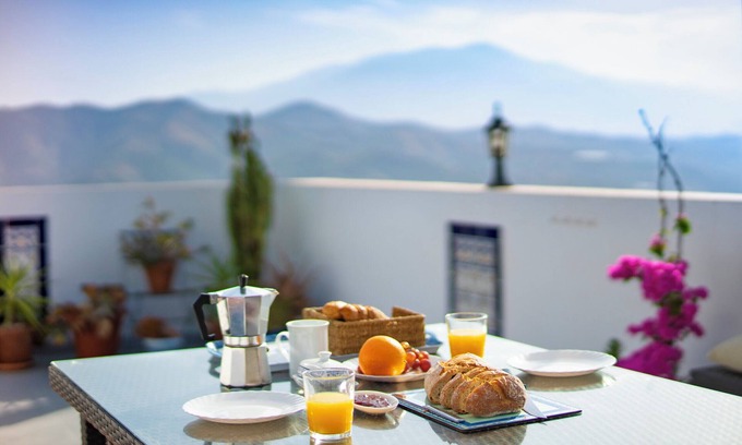 Cutar Casa | Casa Asilah, a serene 6-bed haven nestled in the picturesque village of Cútar,