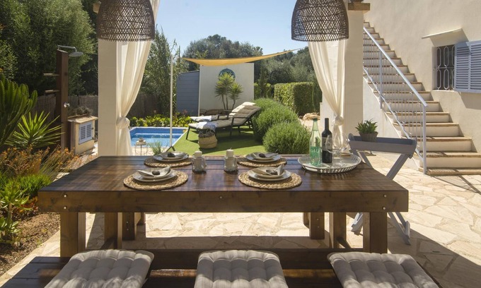 Cala Llombards Villa | Casa Azul. Casa de playa para 4 adultos + 1 bebé en Cala Llombards