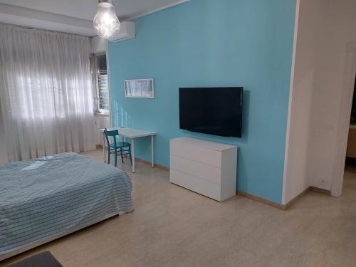 Carignano Apartamento | CASA AZZURRA con PARKING AUTO
