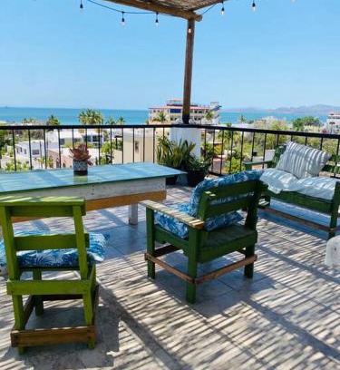 Esterito Apartamento | Casa Bahía 2 blocks Malecon Amaizing ocean view
