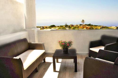 Pianoconte Apartamento | Casa Basilio con bellissima terrazza vista isole