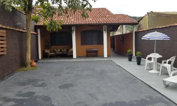 Caraguatatuba Casa | CASA BELA-Praia da Cocanha-15 Pessoas