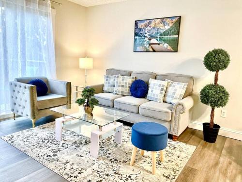 Federal Way Apartamento | Casa Bella Homes - Top floor 2-BR 1 Bath Condo, Centrally located