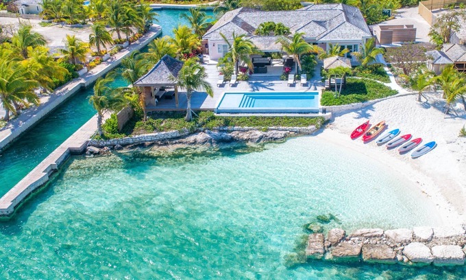Hartswell Casa | Casa Bella - Frente al mar con playa privada, piscina y spa