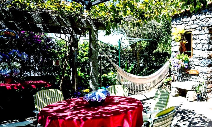 Arco da Calheta Cabaña | CASA BELO GARDEN near the beach / countryside, paragliding walking tours