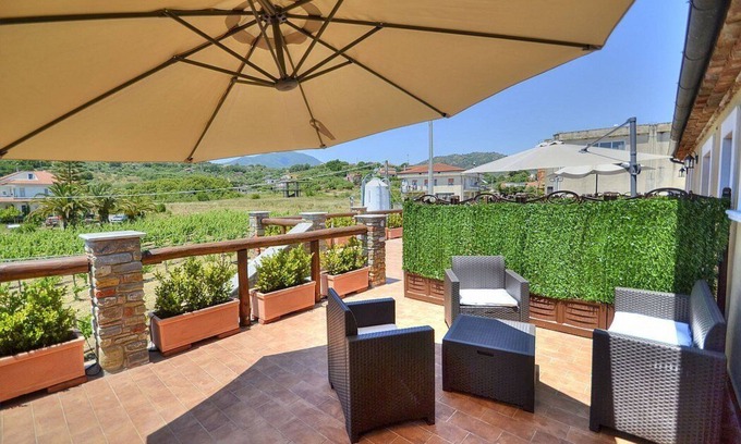 Marina di Casal Velino Casa | Casa Biancolilla B: A welcoming apartment situated at a short distance from the beach, with Free WI-FI.