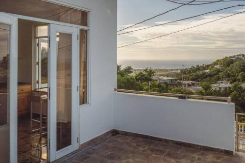Pueblo Apartamento | Casa Blanca Mountain and Ocean Views