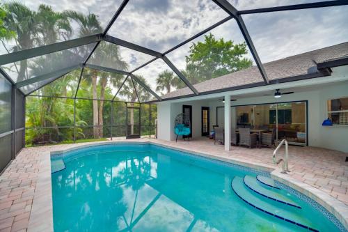 Sebastian Highlands Casa | Casa Blanco Escape with Fire Pit in Sebastian!