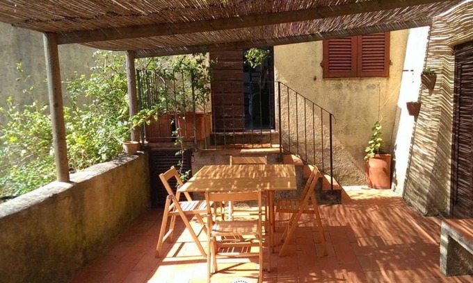 Capalbio Apartamento | Casa Blu - jardín privado, aparcamiento, privacidad y vista