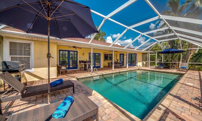 Fort Myers Villa | Villa Blue Horizon - piscina con ubicación en el canal - 3 dormitorios - 3 baños - orientación sur.