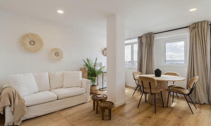 Alges Apartamento | Casa Boma Lisboa - Sea View Apartment With Private Sunny Terrace - Alges I