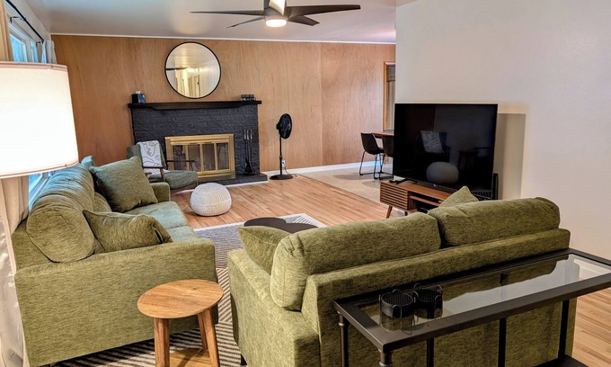 Grand Junction Casa | Casa Bonita - A mid-century retreat in Grand Junction!