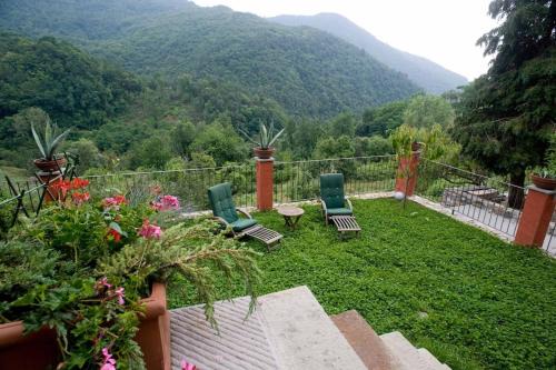 Calice al Cornoviglio Casa | Casa Boru - a beautiful fully restored spacious house with fantastic views