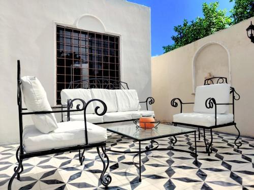 Merida Municipality Casa | Casa Bugambilia Villa with Private Pool and Parking Merida