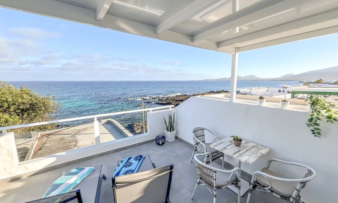 Punta Mujeres Apartamento | Casa Burgao Estudio con vistas al mar