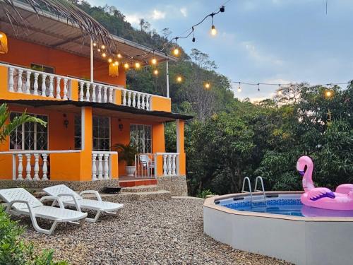 San Antonio del Tequendama Casa | Casa campestre cerca a Bogotá con piscina