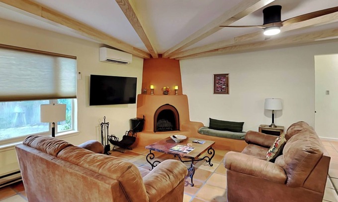 Santa Fe Casa | Casa Calabaza | Fenced Yard, Fire Pit