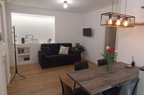 Seregno Apartamento | Casa Camelia - appartamento in centro a Seregno