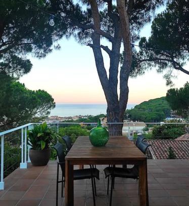 Premia de Dalt Apartamento | Casa Can Bellavista Barcelona town house