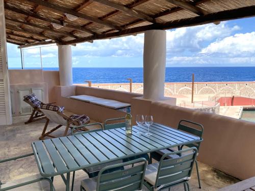 Malfa Apartamento | Casa Cappero - sul porto di Malfa