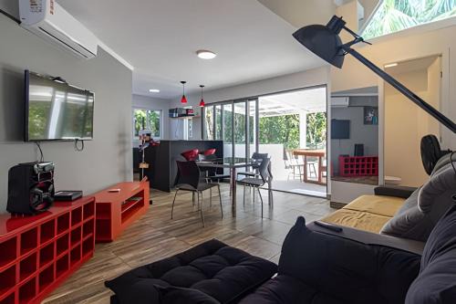 Costa do Sol Casa | Casa Capri: 3 Suítes e Lazer ao Lado da Praia