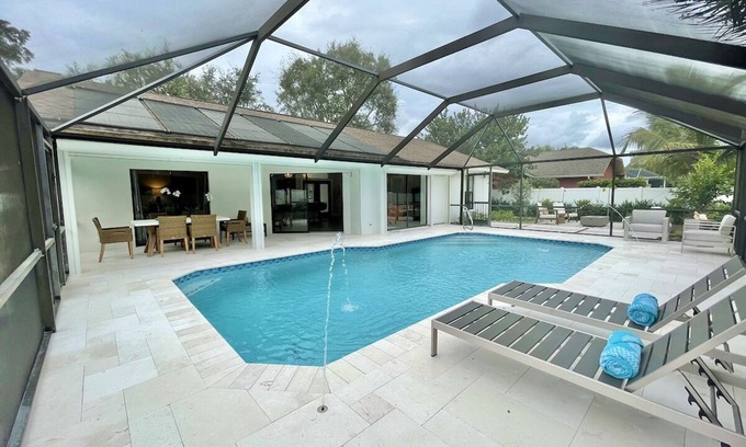 Palm River Estates Casa | Casa Coastal Feliz
