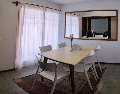 Centro de la ciudad de Mendoza Apartamento | Casa Colibrí