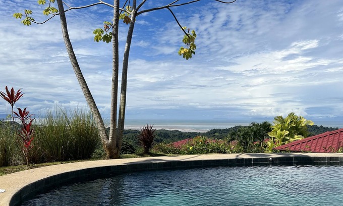 Ojochal Casa | Casa Colibri x Paisaje - A Jungle Escape With Stunning Ocean Views