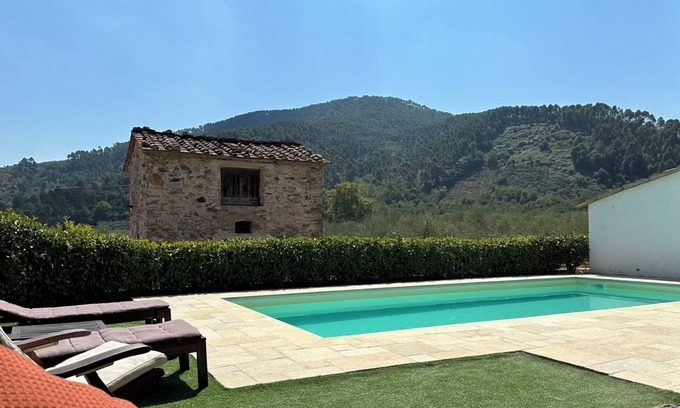 Cascine-La Croce Apartamento | Cortijo apartamento-jardín, la ubicación del pueblo, vistas a la montaña, Inglés hablado